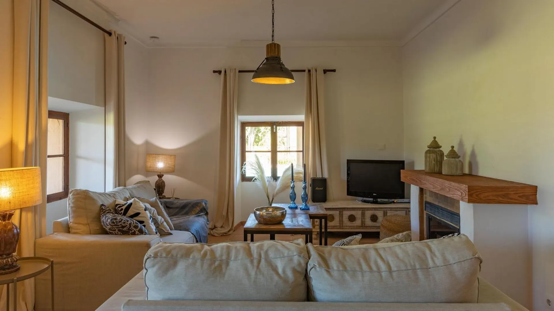Finca Familia Pollença Ferienhaus